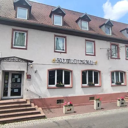 Restaurant Il Portico De Notre Dame ホテル
